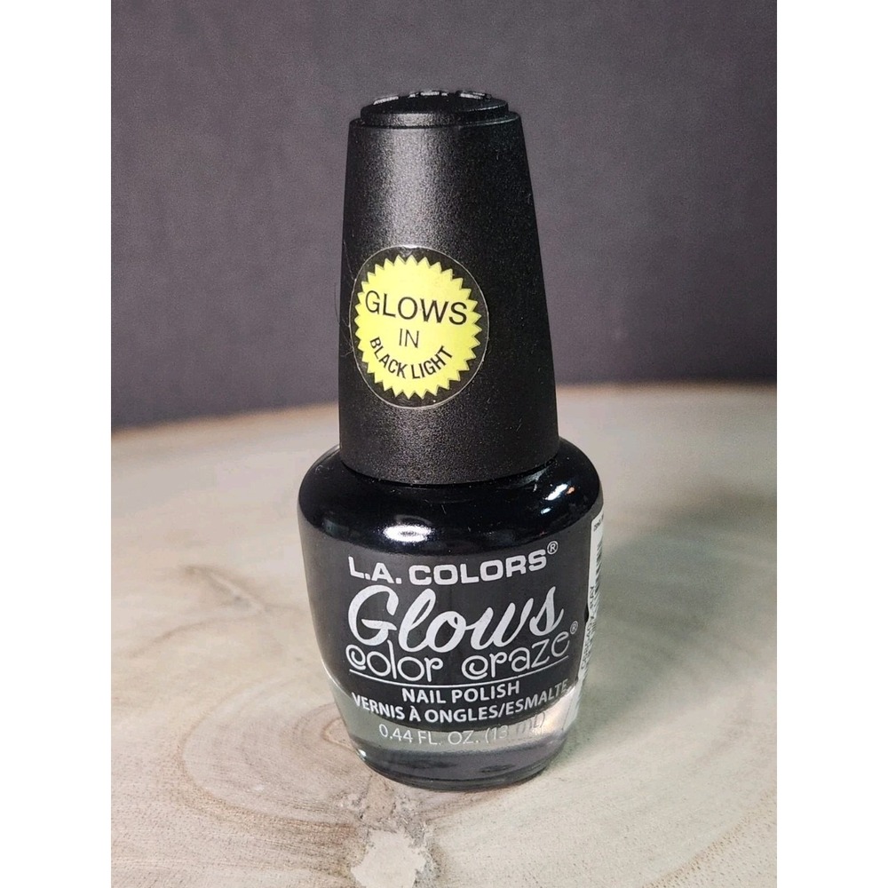 L.A.Colors Glows In BlackLight Nail Polish. 0.44floz/13ml-C68549‎ X-Ray